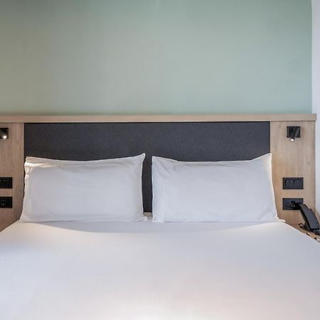 Hotel Mistral St Julian'S, Affiliated By Melia Saint Julian's Екстер'єр фото