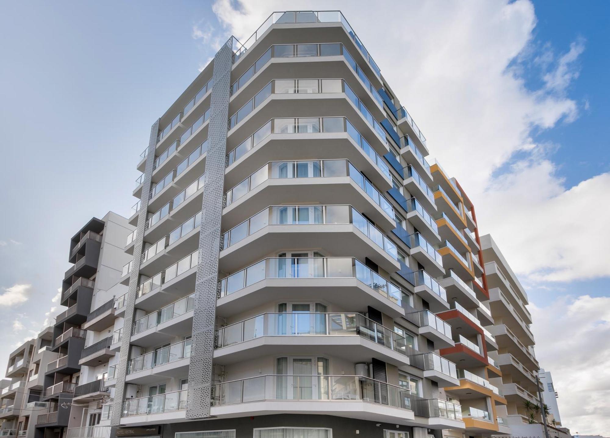 Hotel Mistral St Julian'S, Affiliated By Melia Saint Julian's Екстер'єр фото