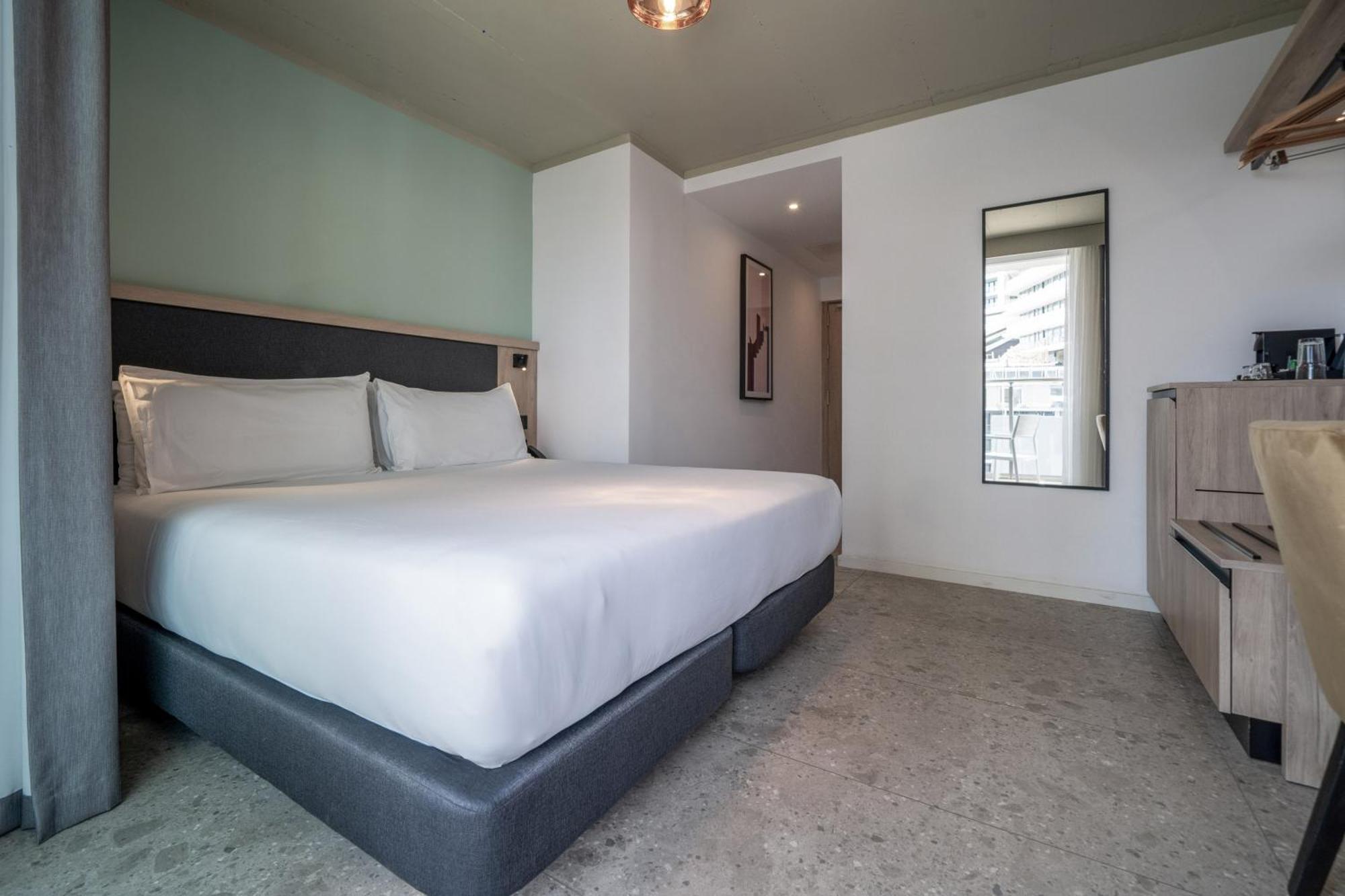 Hotel Mistral St Julian'S, Affiliated By Melia Saint Julian's Екстер'єр фото